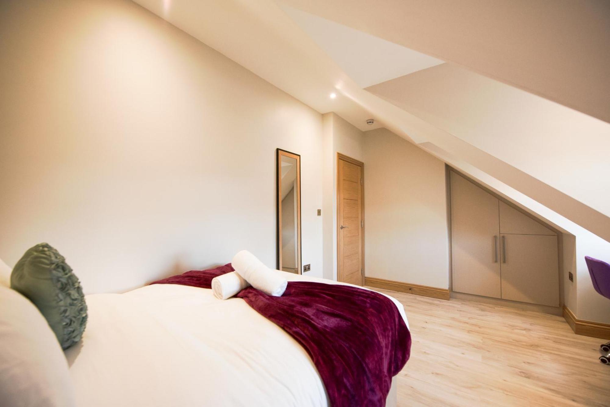 Apartment Elm House